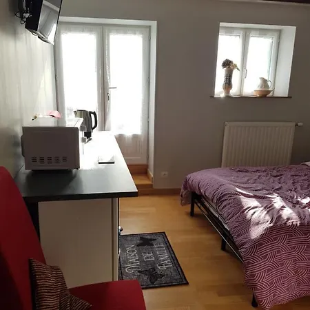 Le Pommier D'hote 3*