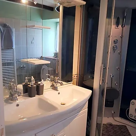 Le Pommier D'hote Bed and Breakfast